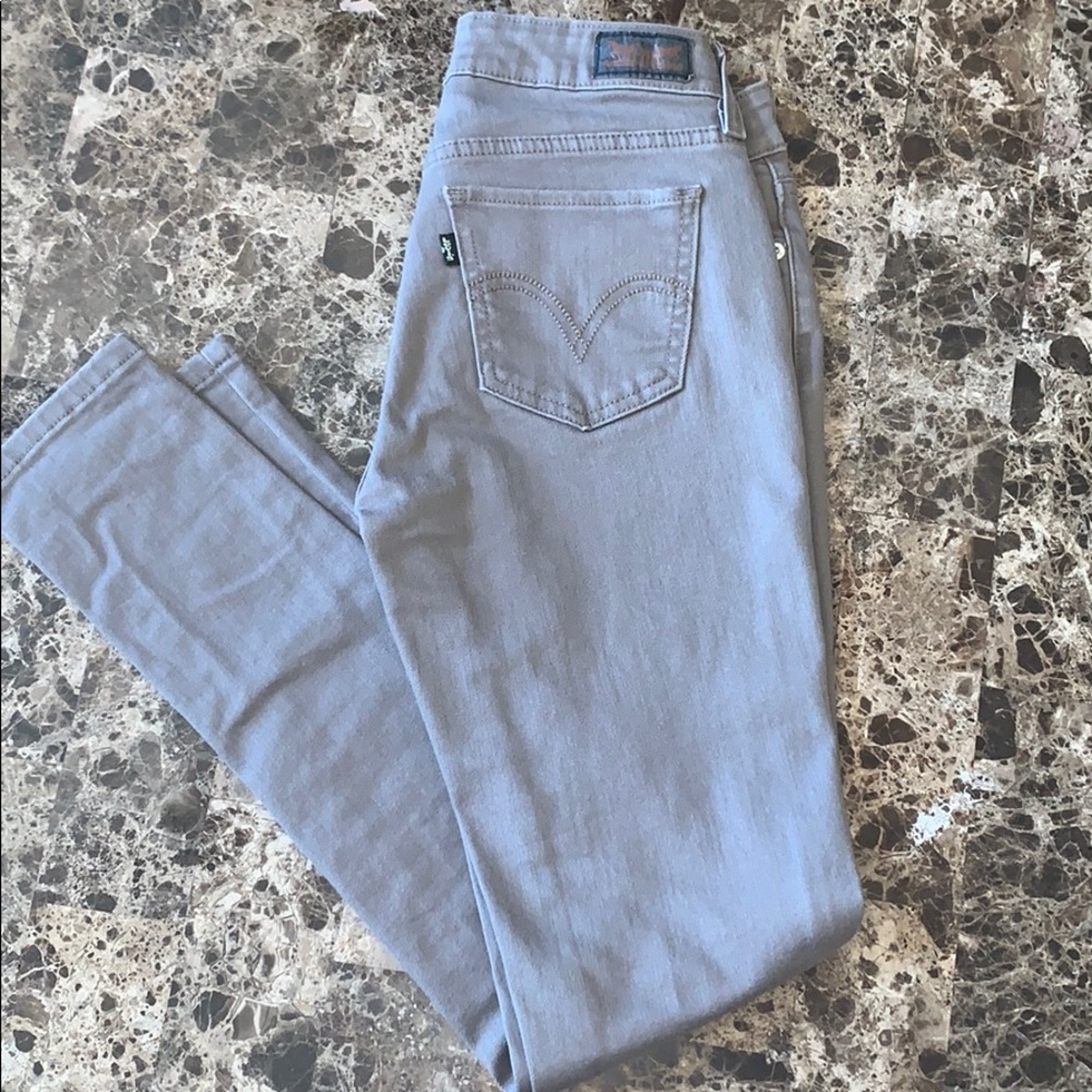 Levi jeans